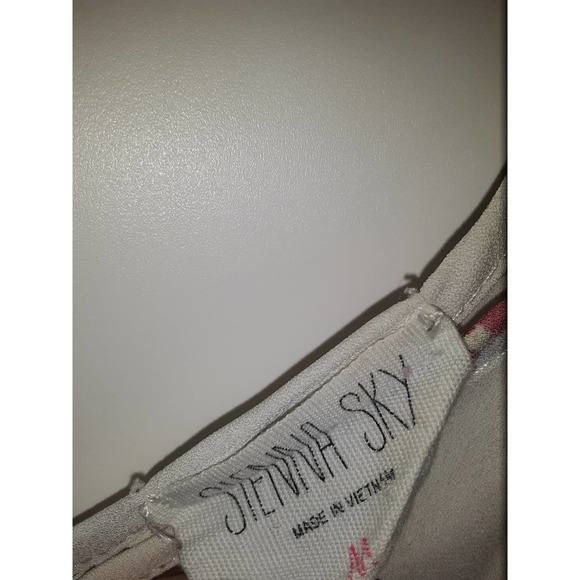 Floral Tank - Picture 3 of 4